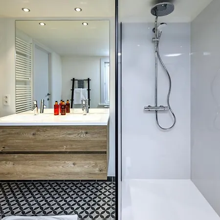 Trendy, Authentieke Woning Met Groot Terras En Tuin * Brygge