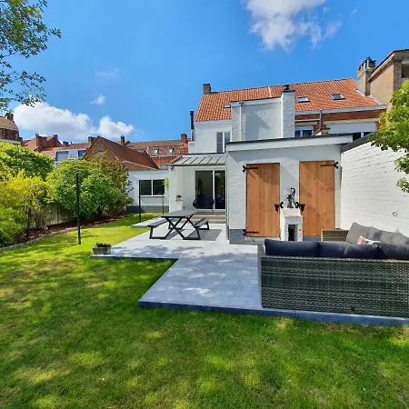 Trendy, Authentieke Woning Met Groot Terras En Tuin 別荘 *