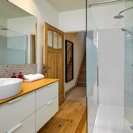 Trendy, Authentieke Woning Met Groot Terras En Tuin * ブルージュ